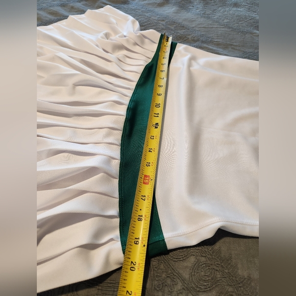 White and Green Sleeveless Tennis Dress - Picture 10 of 11